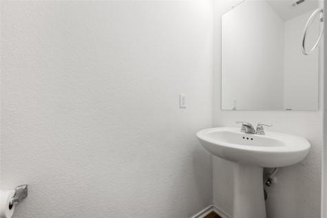 132 Joe Kidd Lane Jarrell TX 76537