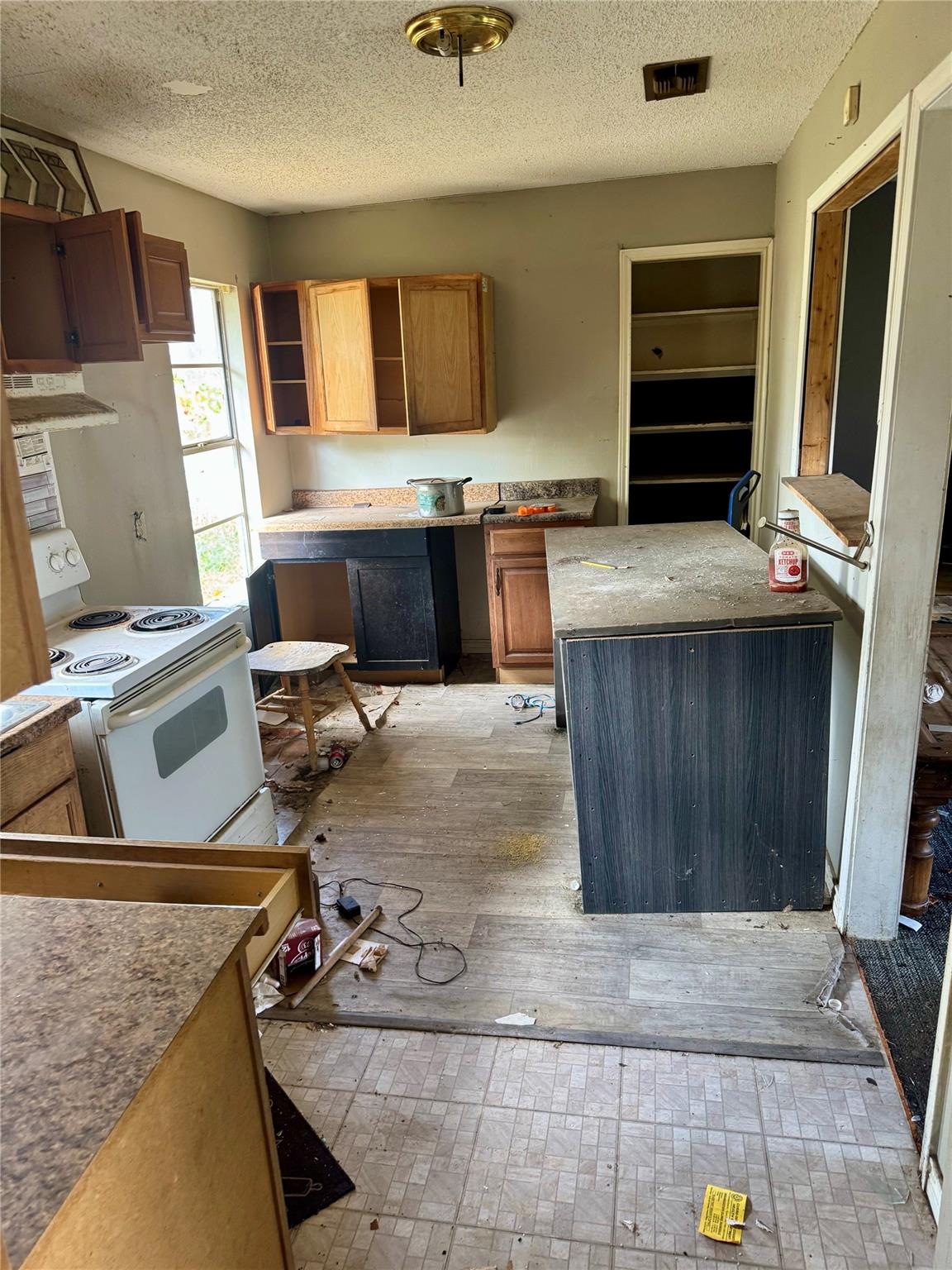 117 Charles Street Cuero TX 77954