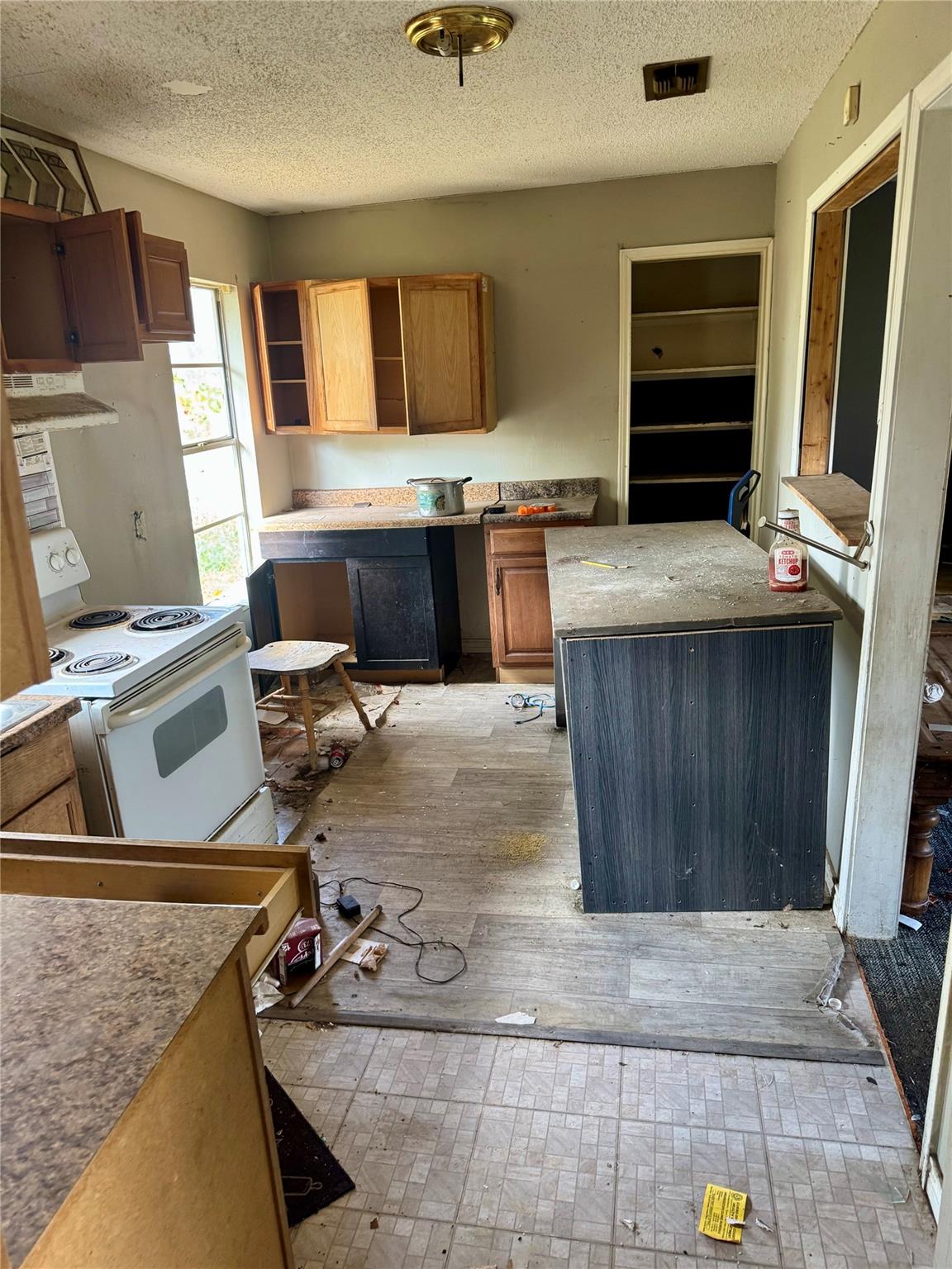 117 Charles Street Cuero TX 77954