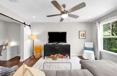 1809 W 10th Street Austin TX 78703