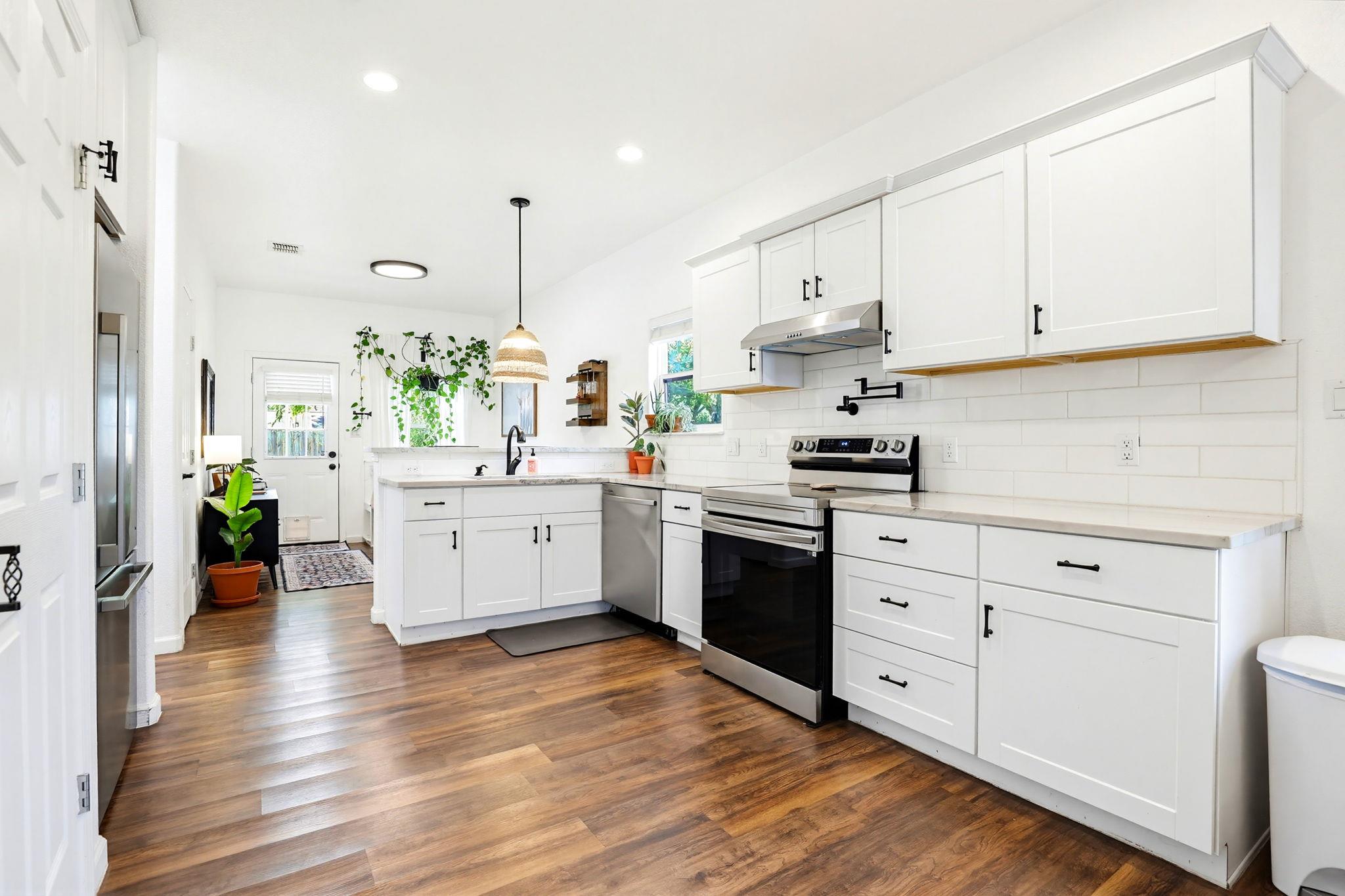 303 Pine Avenue Luling TX 78648