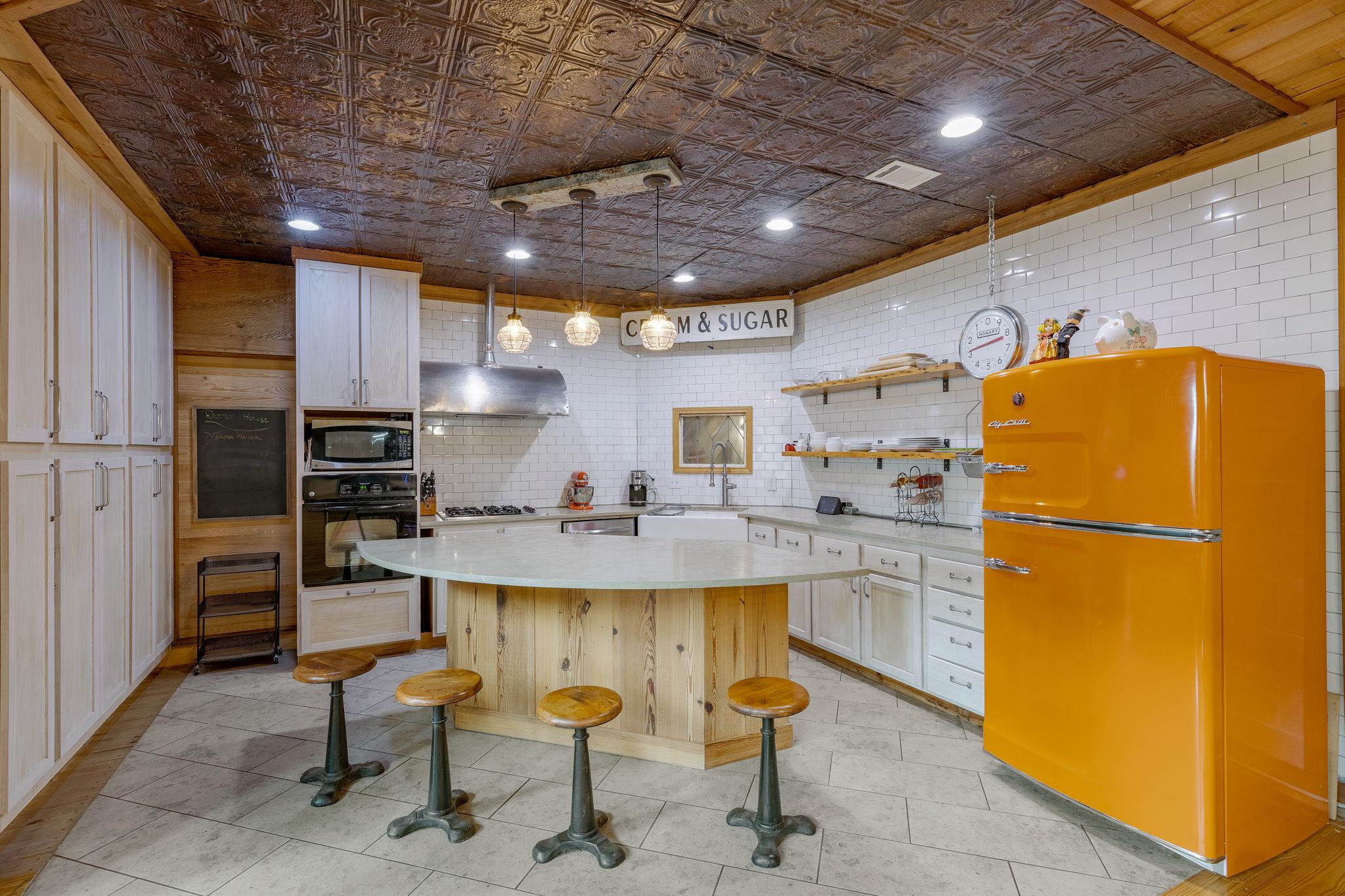 10104 Vassar Road Jonestown TX 78645