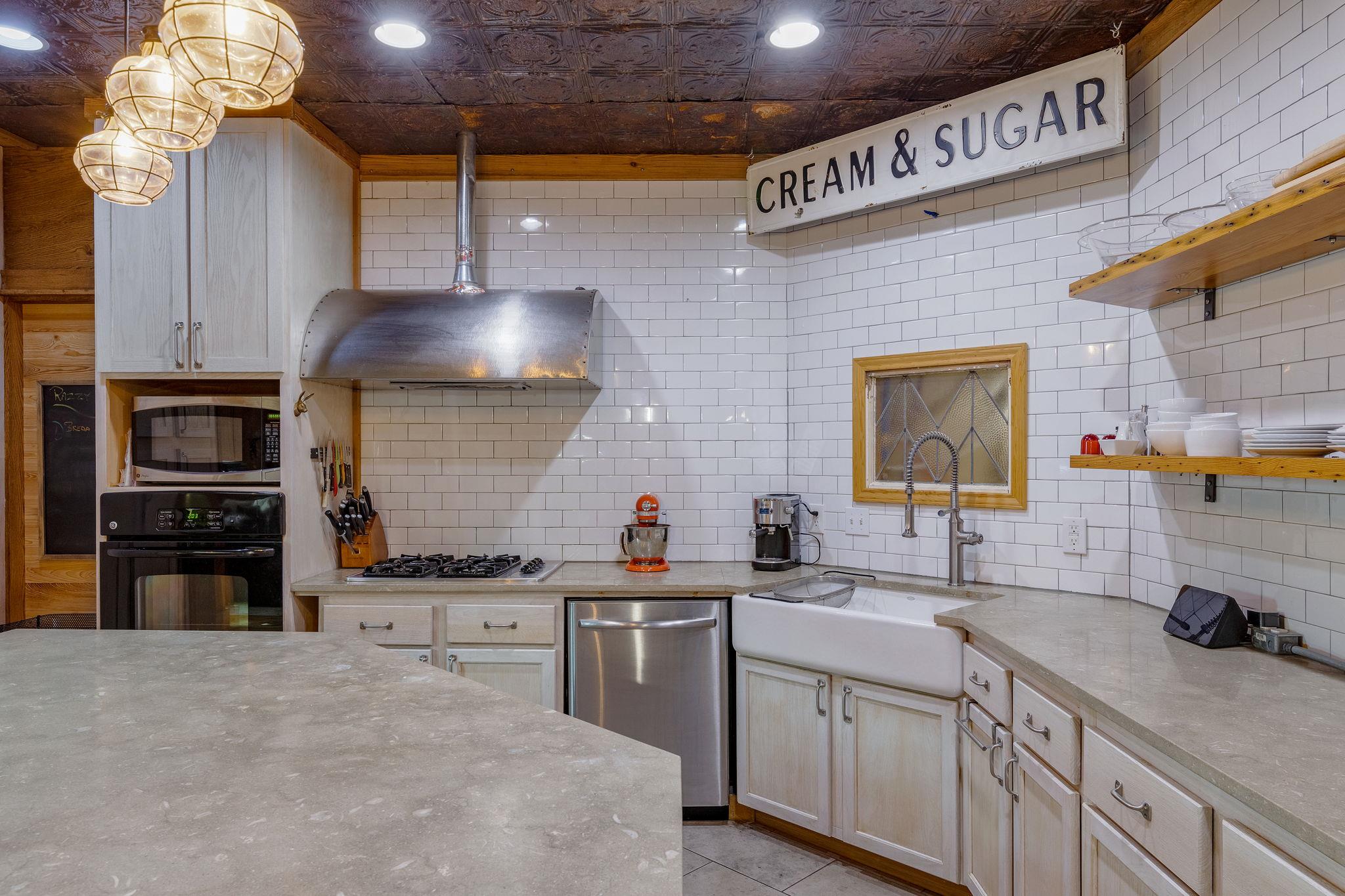 10104 Vassar Road Jonestown TX 78645
