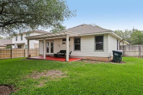 112 Kalis Cove Buda TX 78610