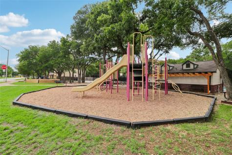 112 Kalis Cove Buda TX 78610
