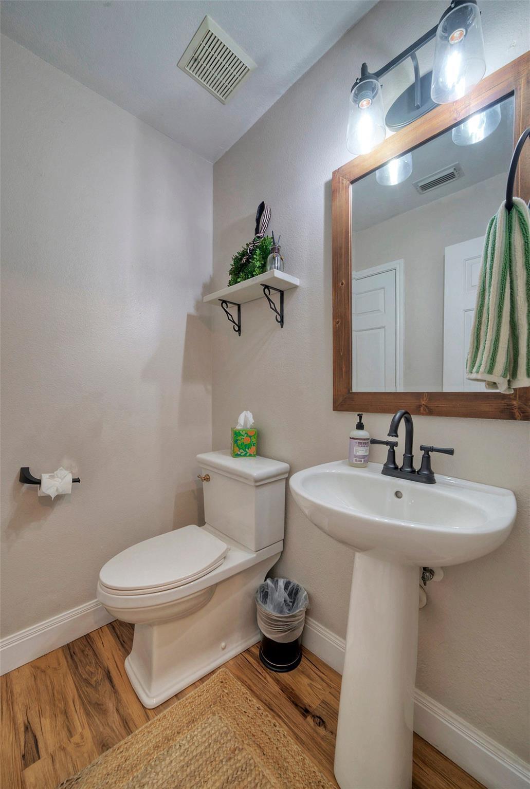 511 Chaneys Crossing Bertram TX 78605