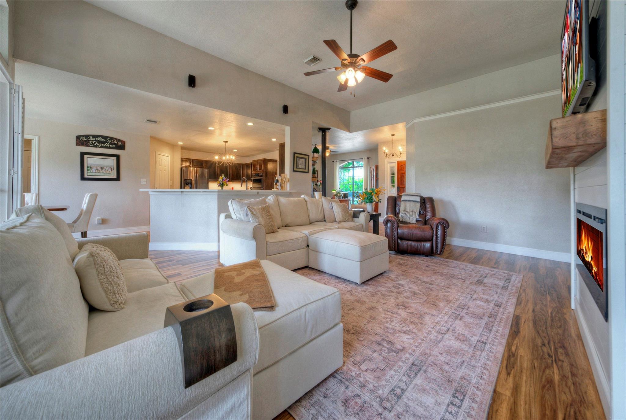 511 Chaneys Crossing Bertram TX 78605