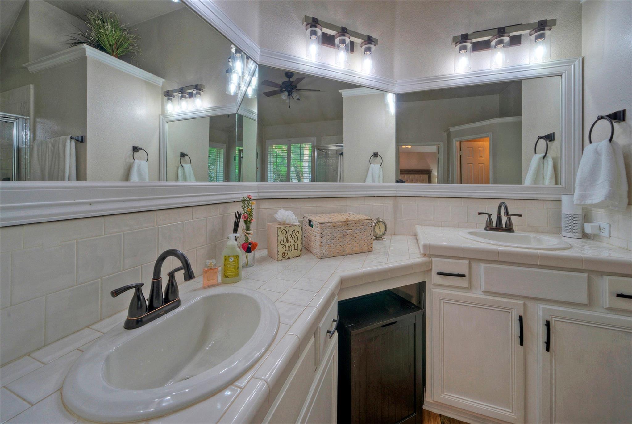 511 Chaneys Crossing Bertram TX 78605