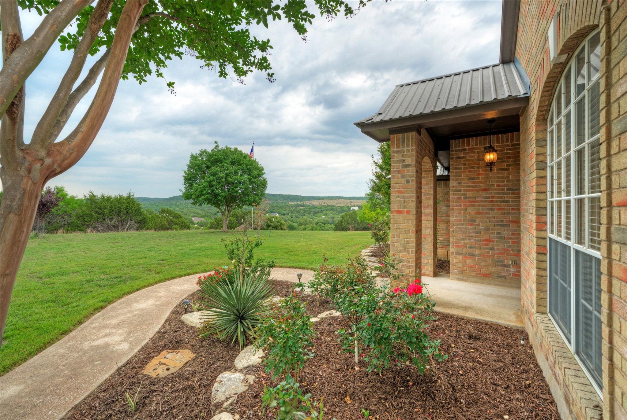 511 Chaneys Crossing Bertram TX 78605