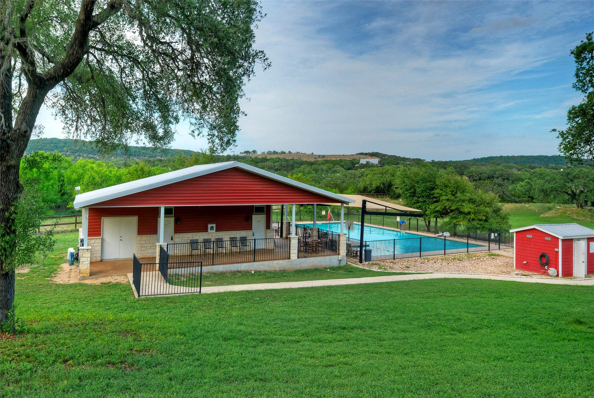 511 Chaneys Crossing Bertram TX 78605