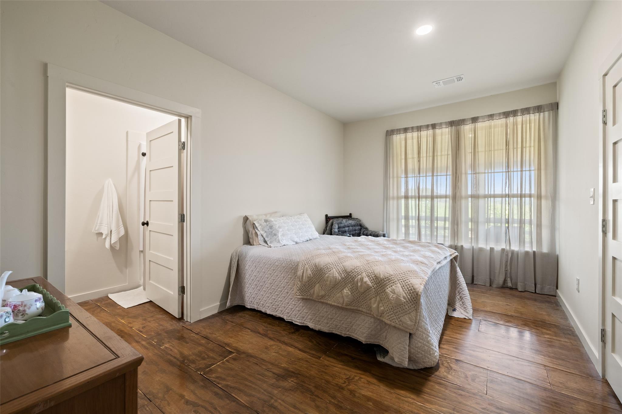 2124 Crabapple Road Blanco TX 78606