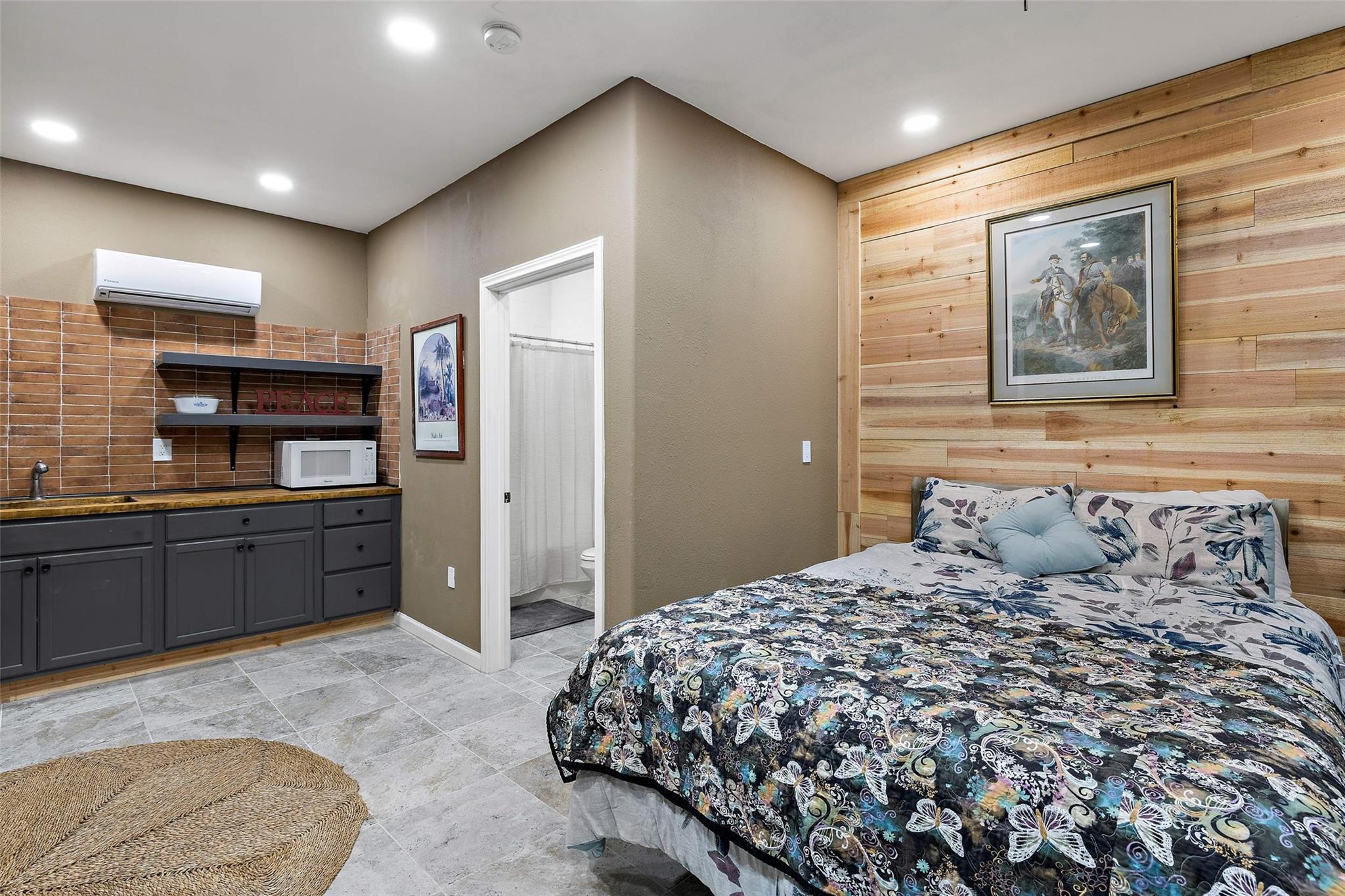 2124 Crabapple Road Blanco TX 78606