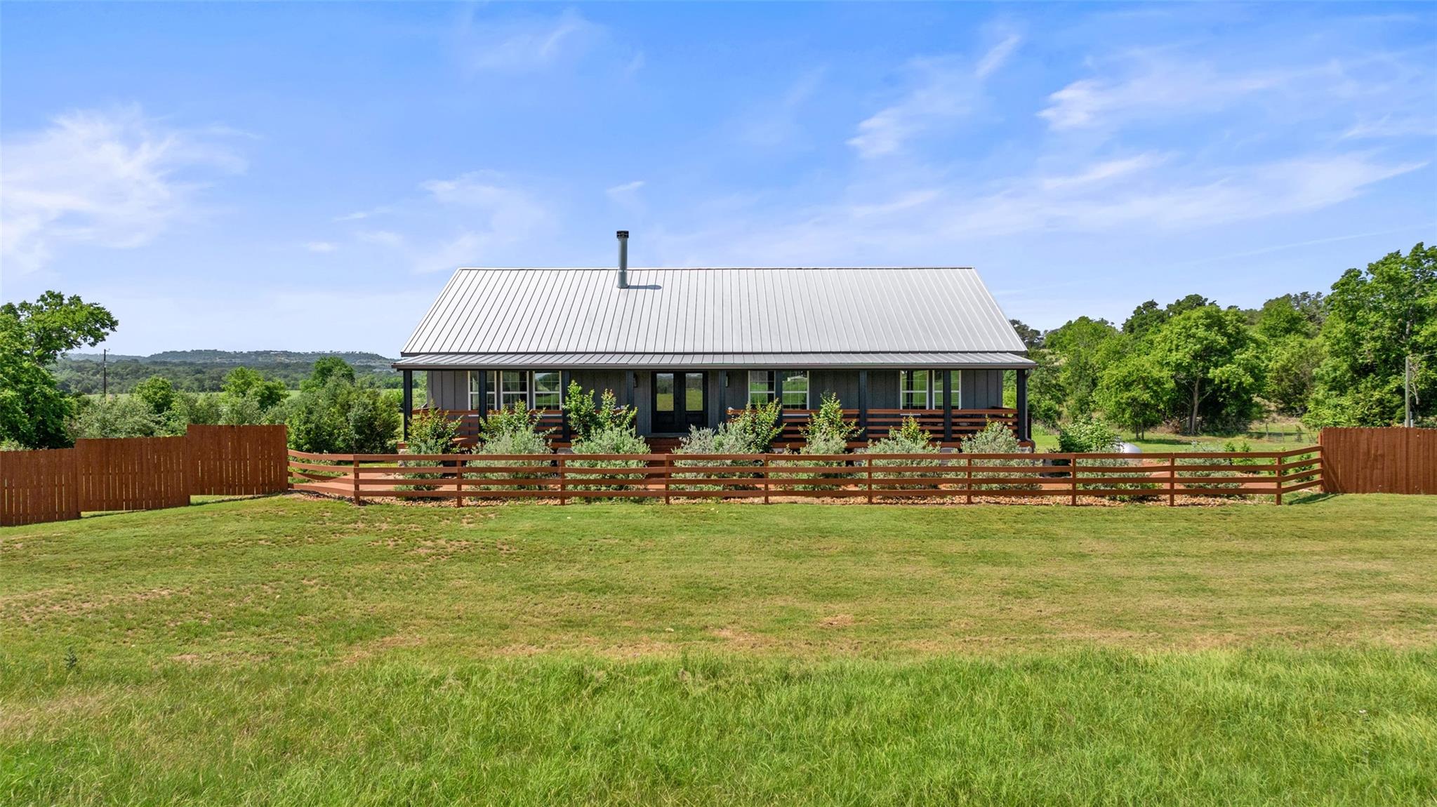 2124 Crabapple Road Blanco TX 78606