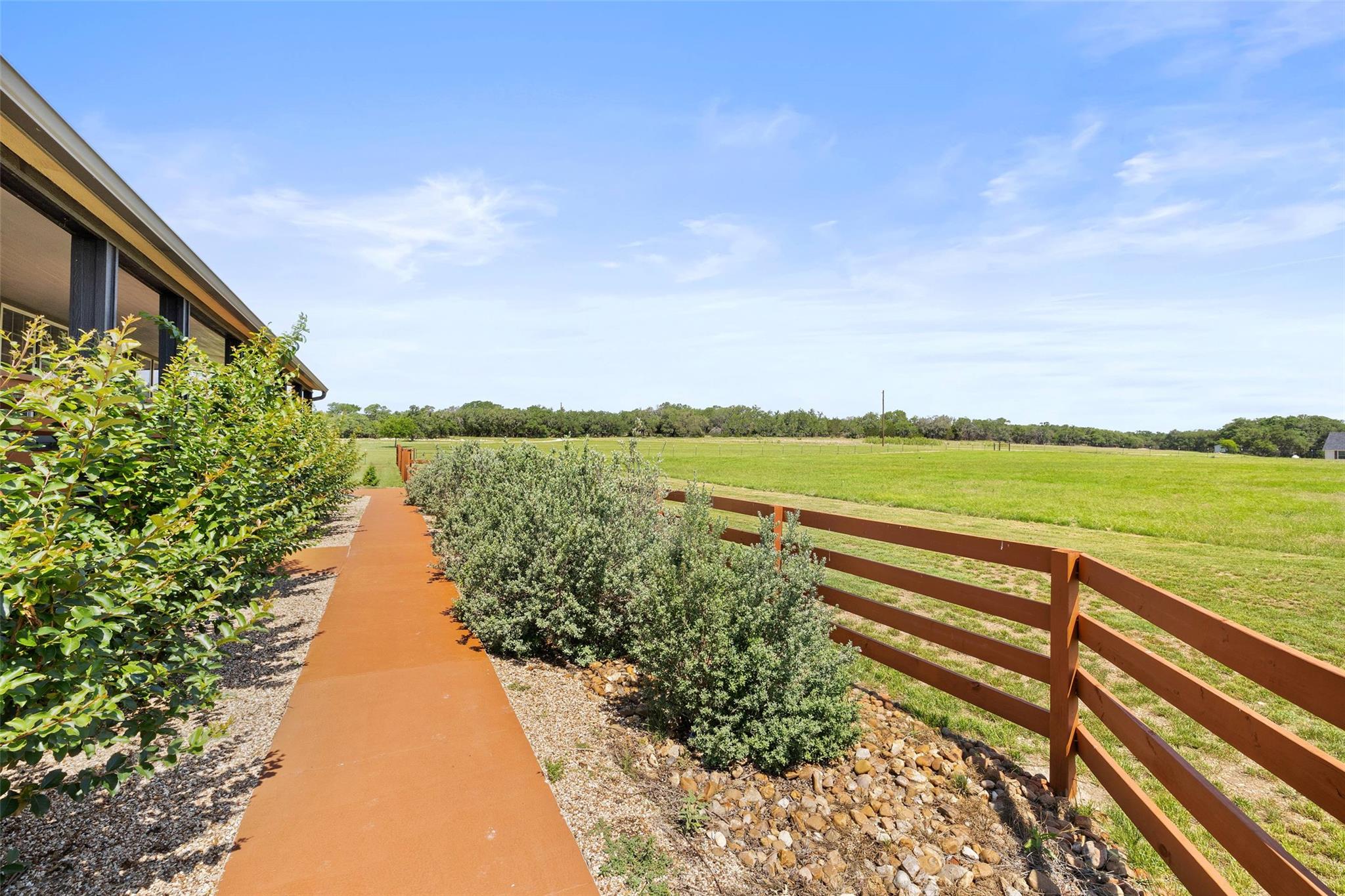 2124 Crabapple Road Blanco TX 78606