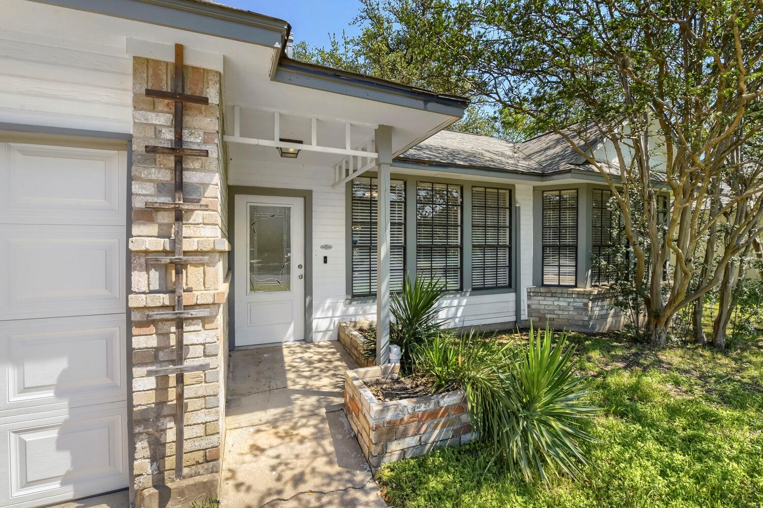 5806 Abilene Trail Austin TX 78749