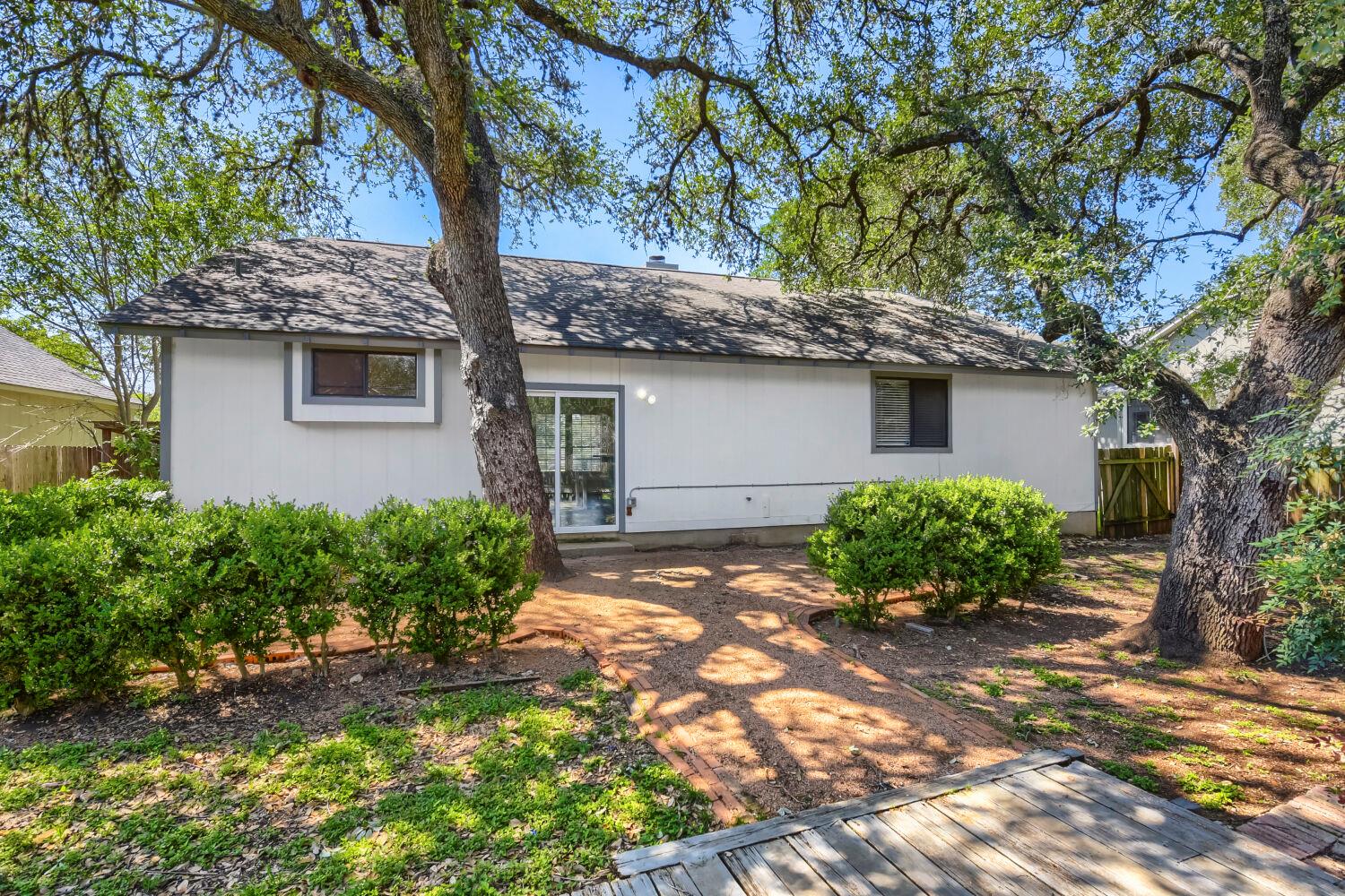 5806 Abilene Trail Austin TX 78749