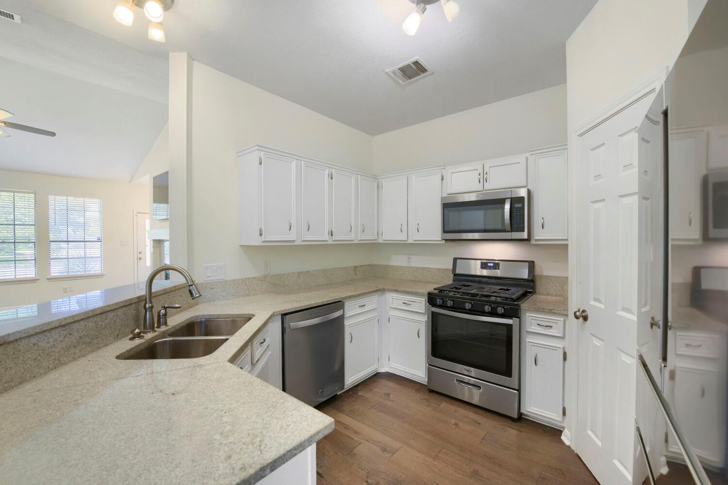 5806 Abilene Trail Austin TX 78749