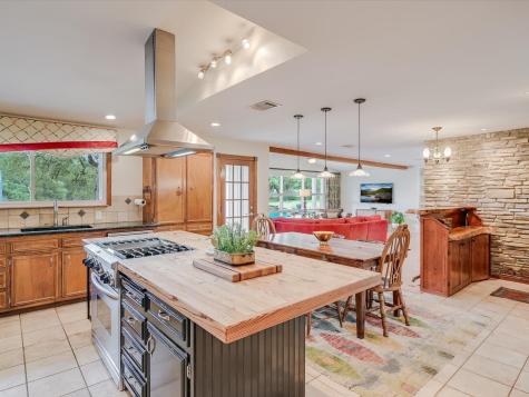 1500 Spoke Hollow Road Wimberley TX 78676