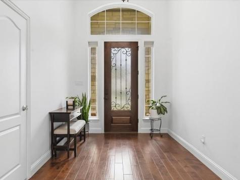 6709 Melava Court Austin TX 78749