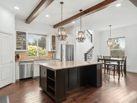 6709 Melava Court Austin TX 78749
