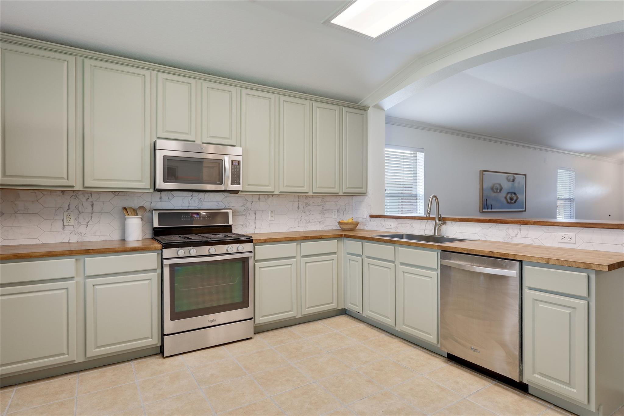 1903 Mir Woods Drive Leander TX 78641