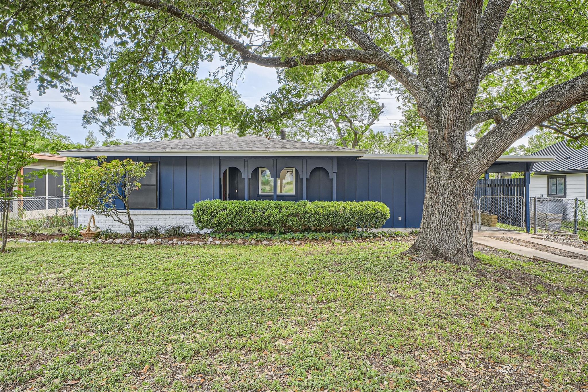 207 Rowland Drive Austin TX 78745