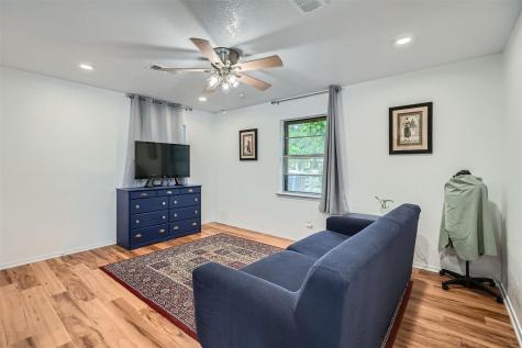 207 Rowland Drive Austin TX 78745