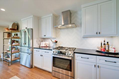 24240 Spur Trail Spicewood TX 78669