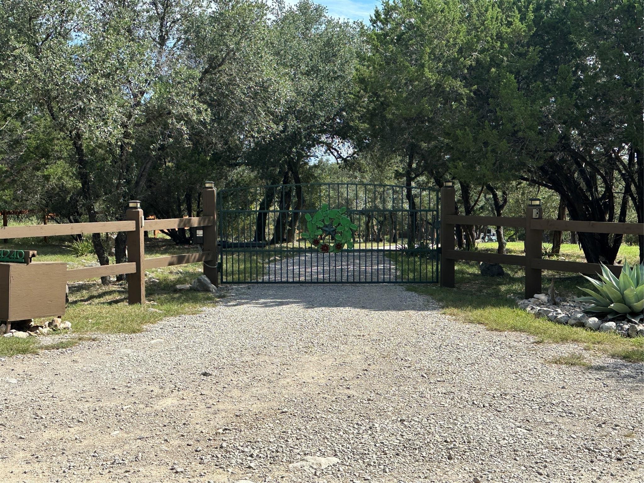 24240 Spur Trail Spicewood TX 78669
