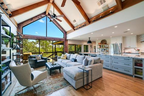 24240 Spur Trail Spicewood TX 78669