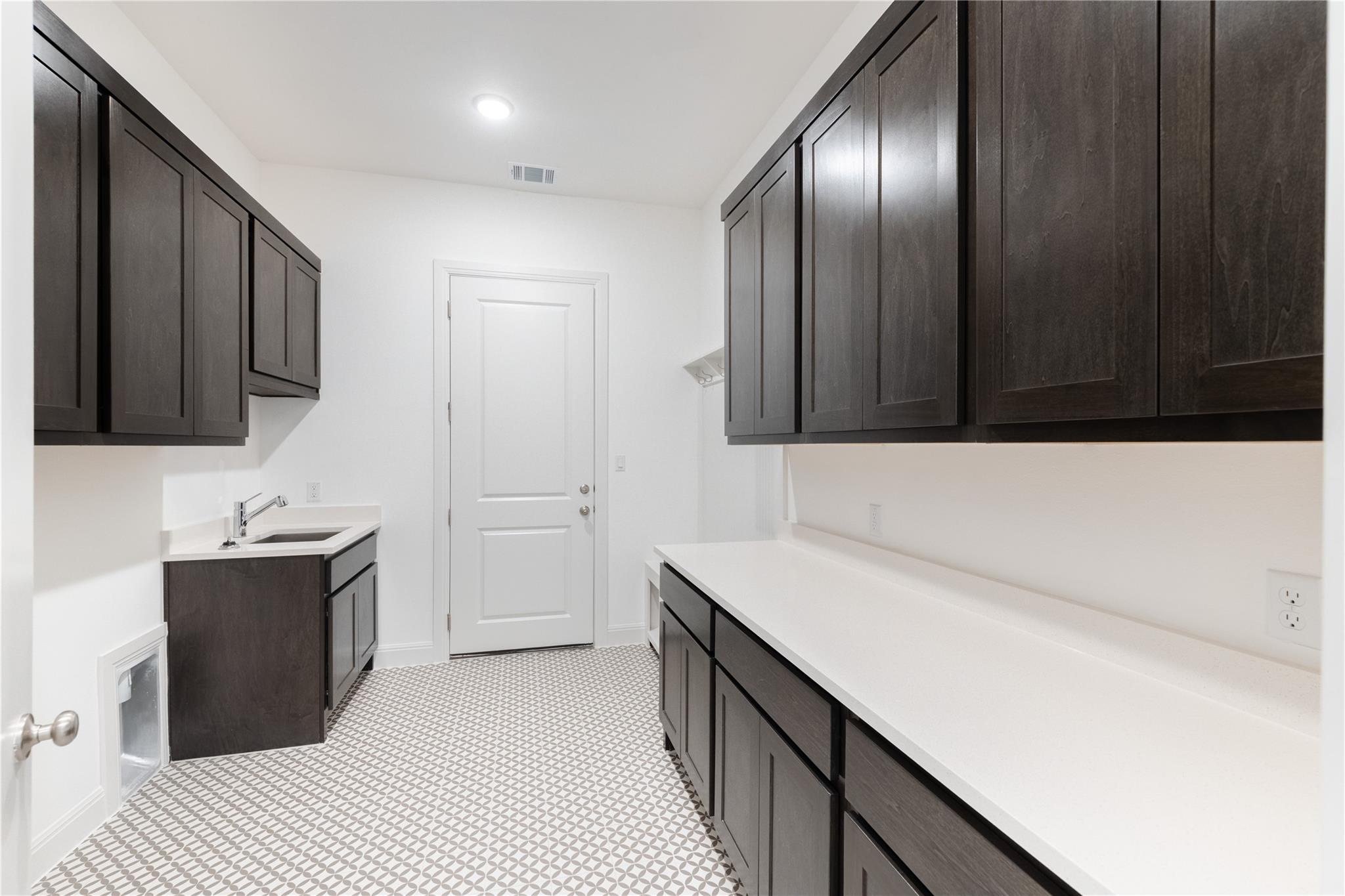 905 S Hemingway Loop Liberty Hill TX 78642