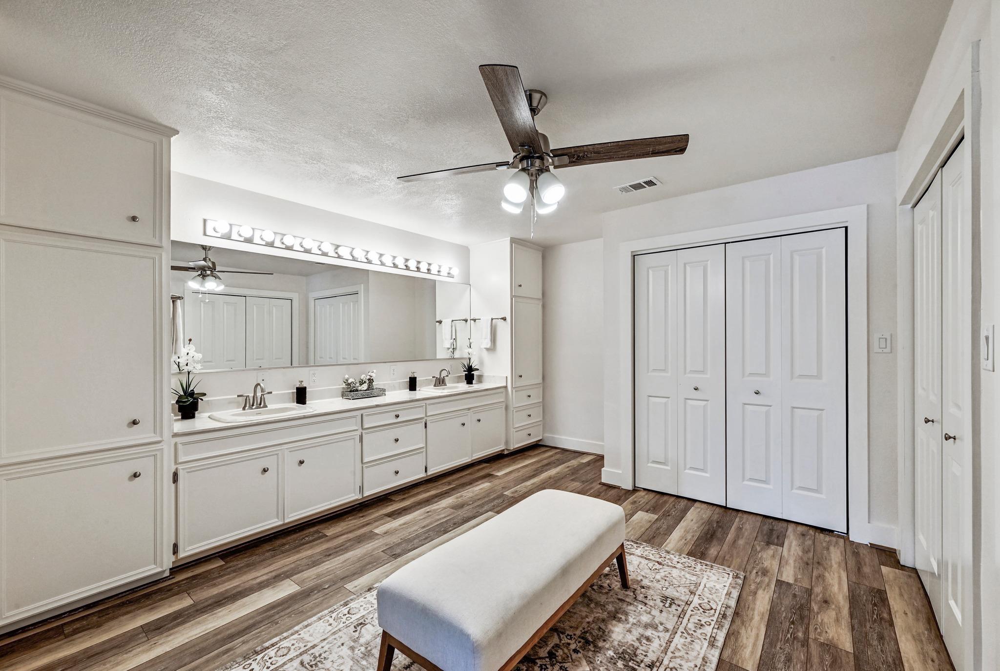 4690 River Oaks Drive Kingsland TX 78639