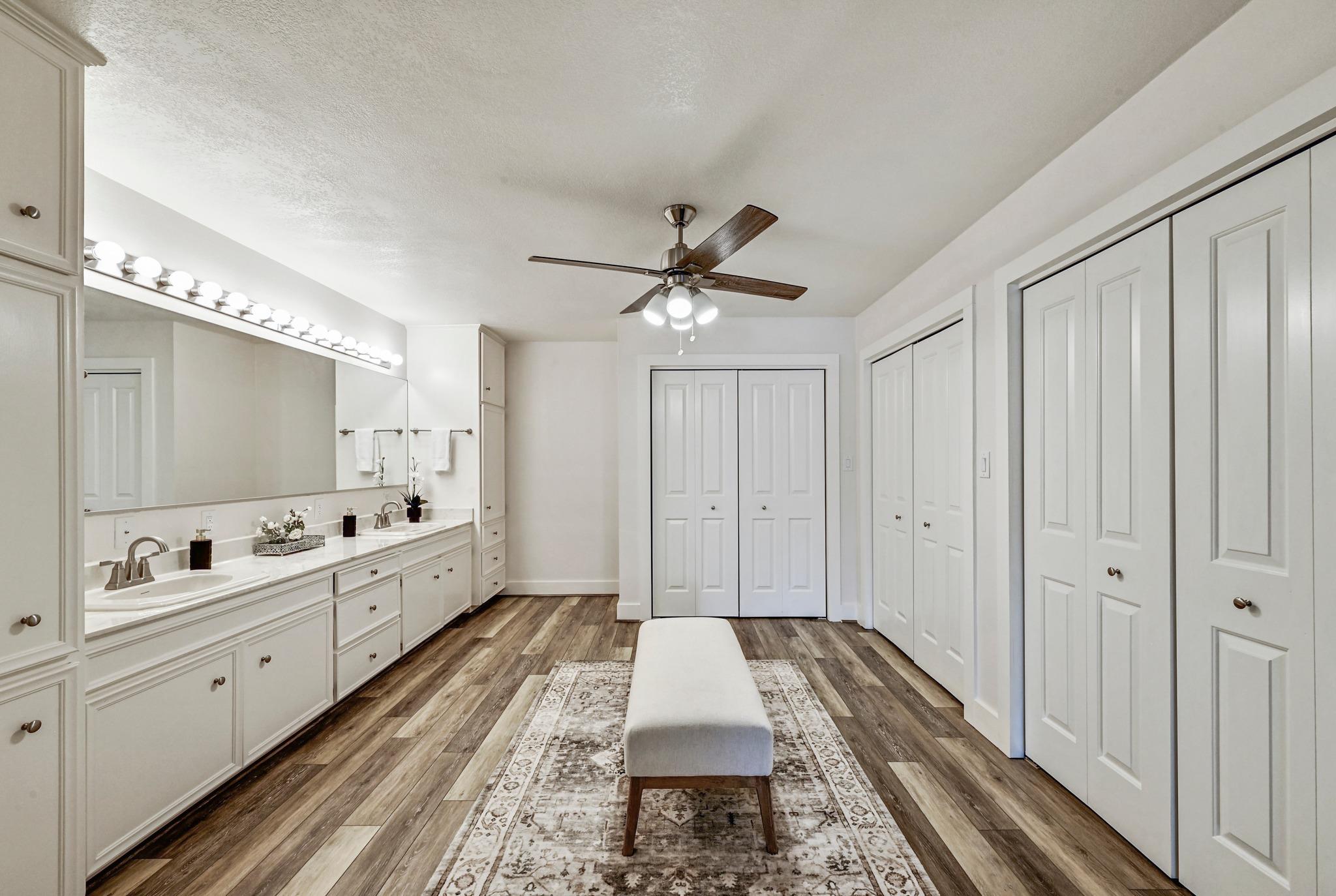 4690 River Oaks Drive Kingsland TX 78639