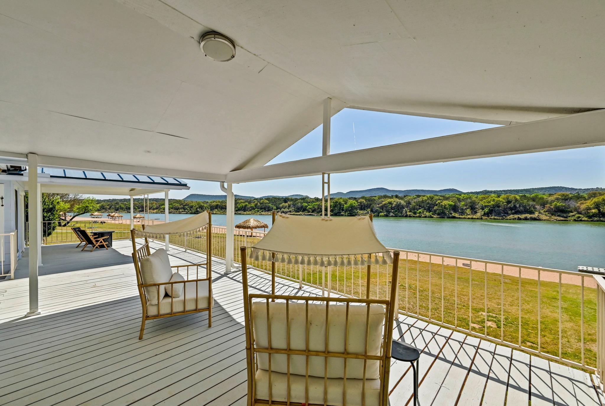 4690 River Oaks Drive Kingsland TX 78639
