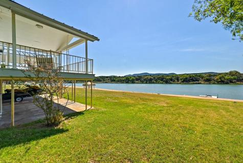 4690 River Oaks Drive Kingsland TX 78639
