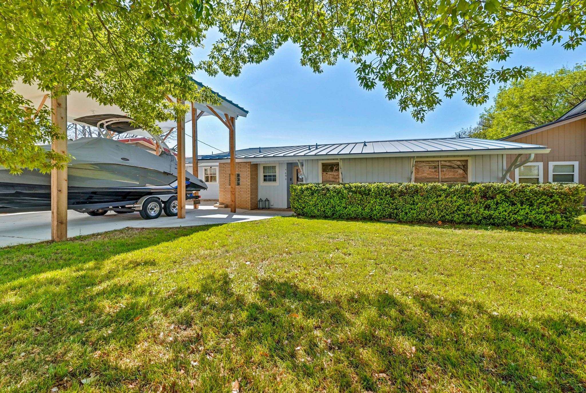 4690 River Oaks Drive Kingsland TX 78639