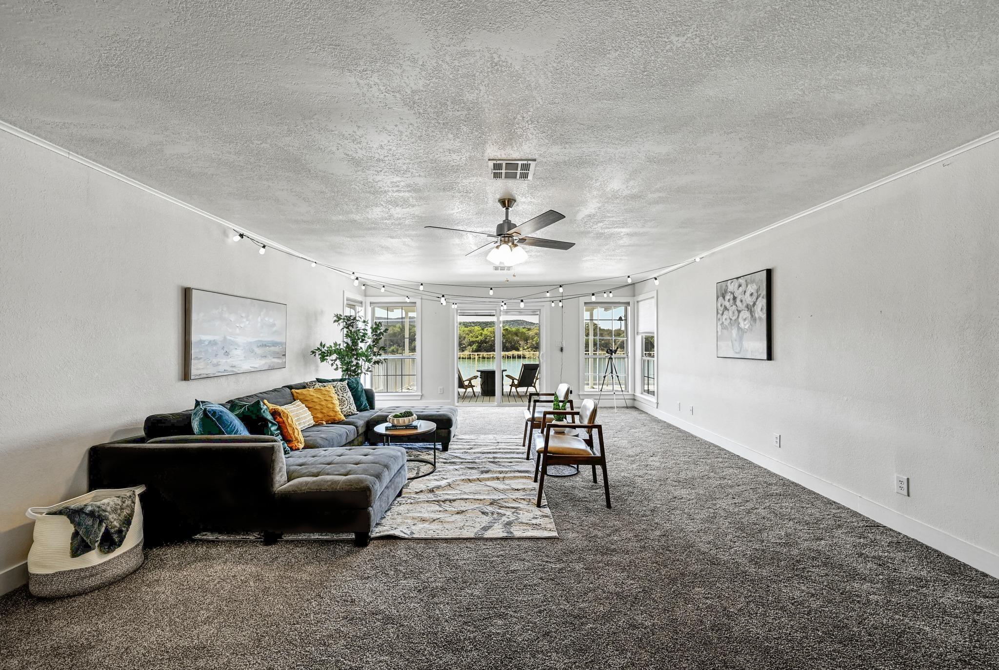 4690 River Oaks Drive Kingsland TX 78639