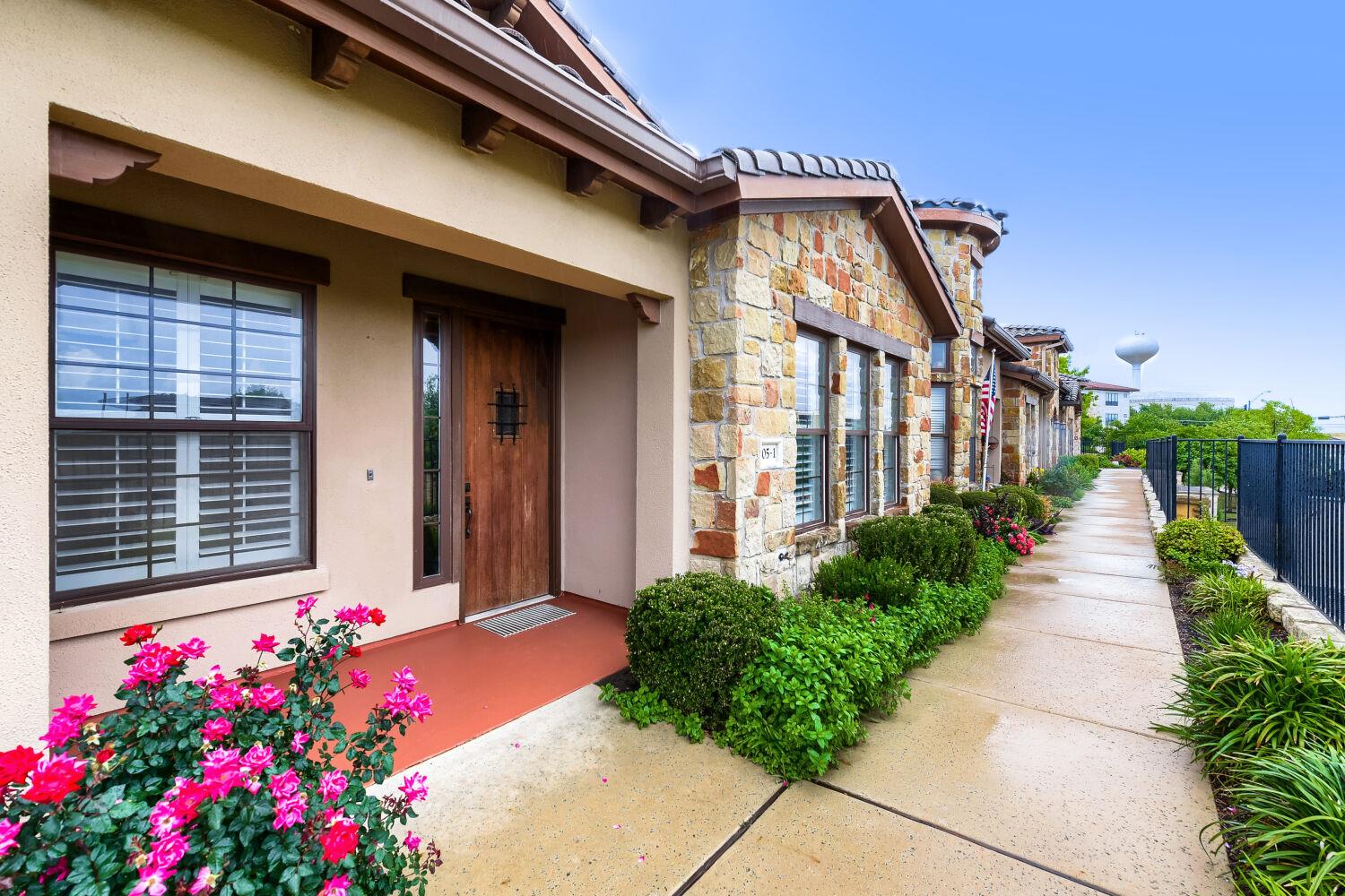105 Lucia Circle Lakeway TX 78734