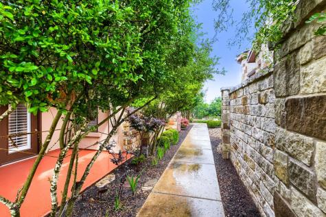 105 Lucia Circle Lakeway TX 78734