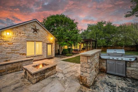 1023 Grassy Field Road Austin TX 78737