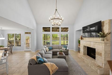 1023 Grassy Field Road Austin TX 78737