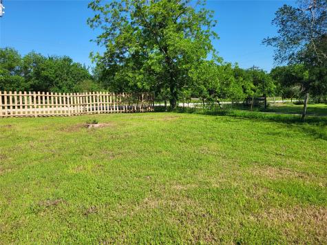 171 N Main Street N Paige TX 78659