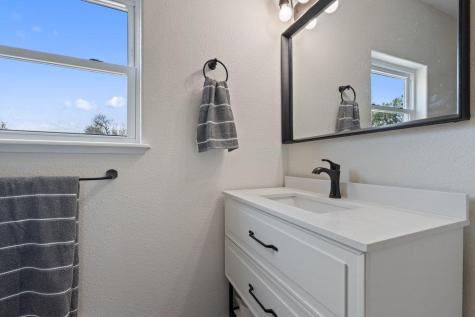 8139 Ozark Drive San Marcos TX 78666