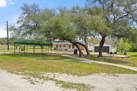 8139 Ozark Drive San Marcos TX 78666