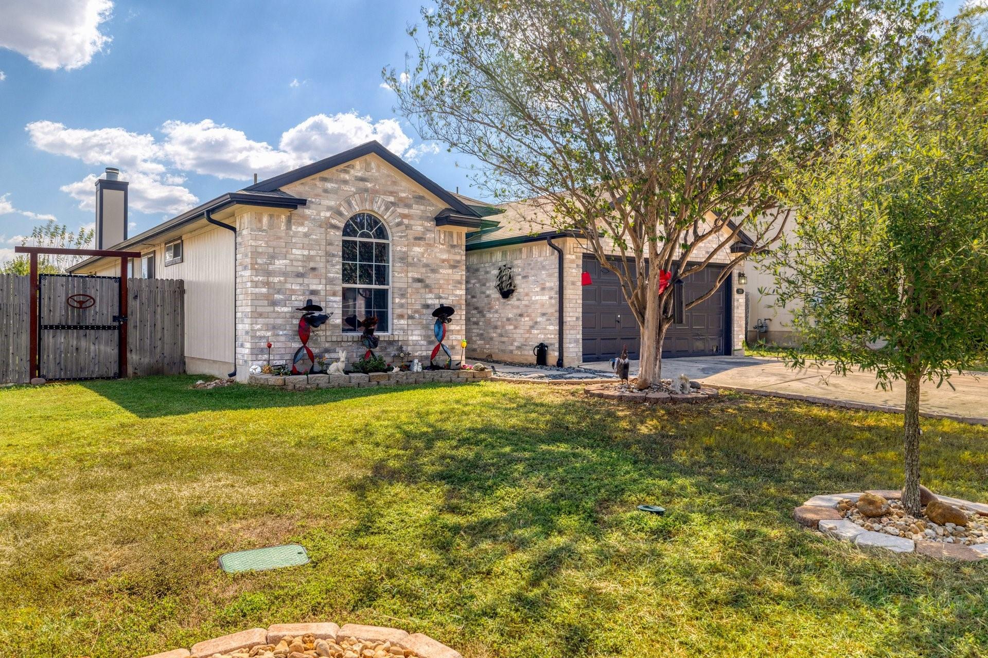 203 Endeavour Kyle TX 78640