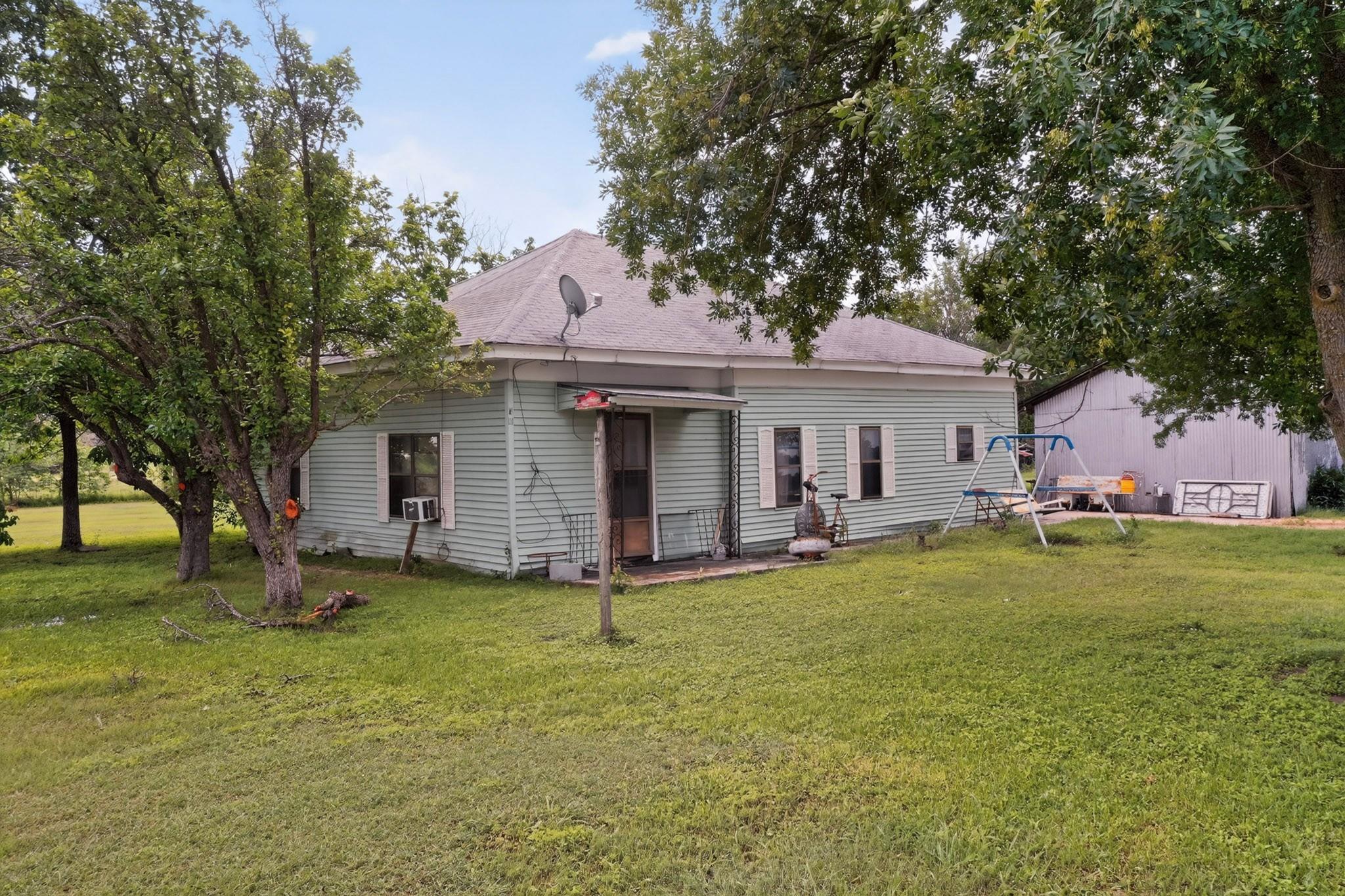 711 E Clark Street Bartlett TX 76511