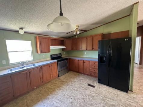 125 Country Road 3829 San Antonio TX 78253