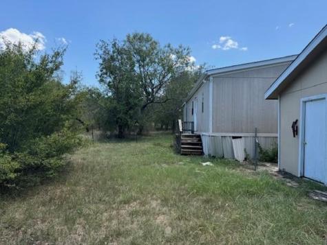 125 Country Road 3829 San Antonio TX 78253