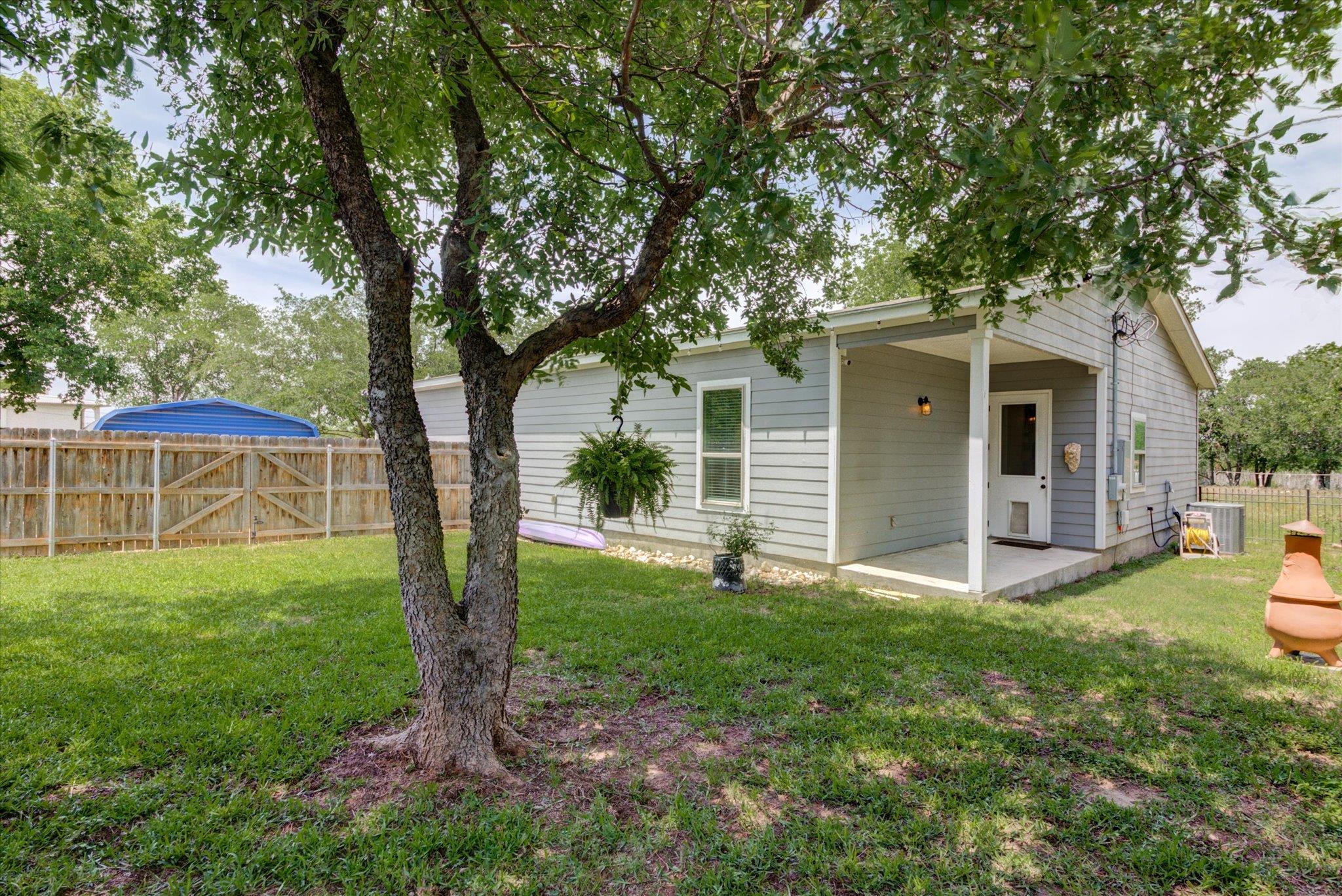855 Aspen Lane Cottonwood Shores TX 78657
