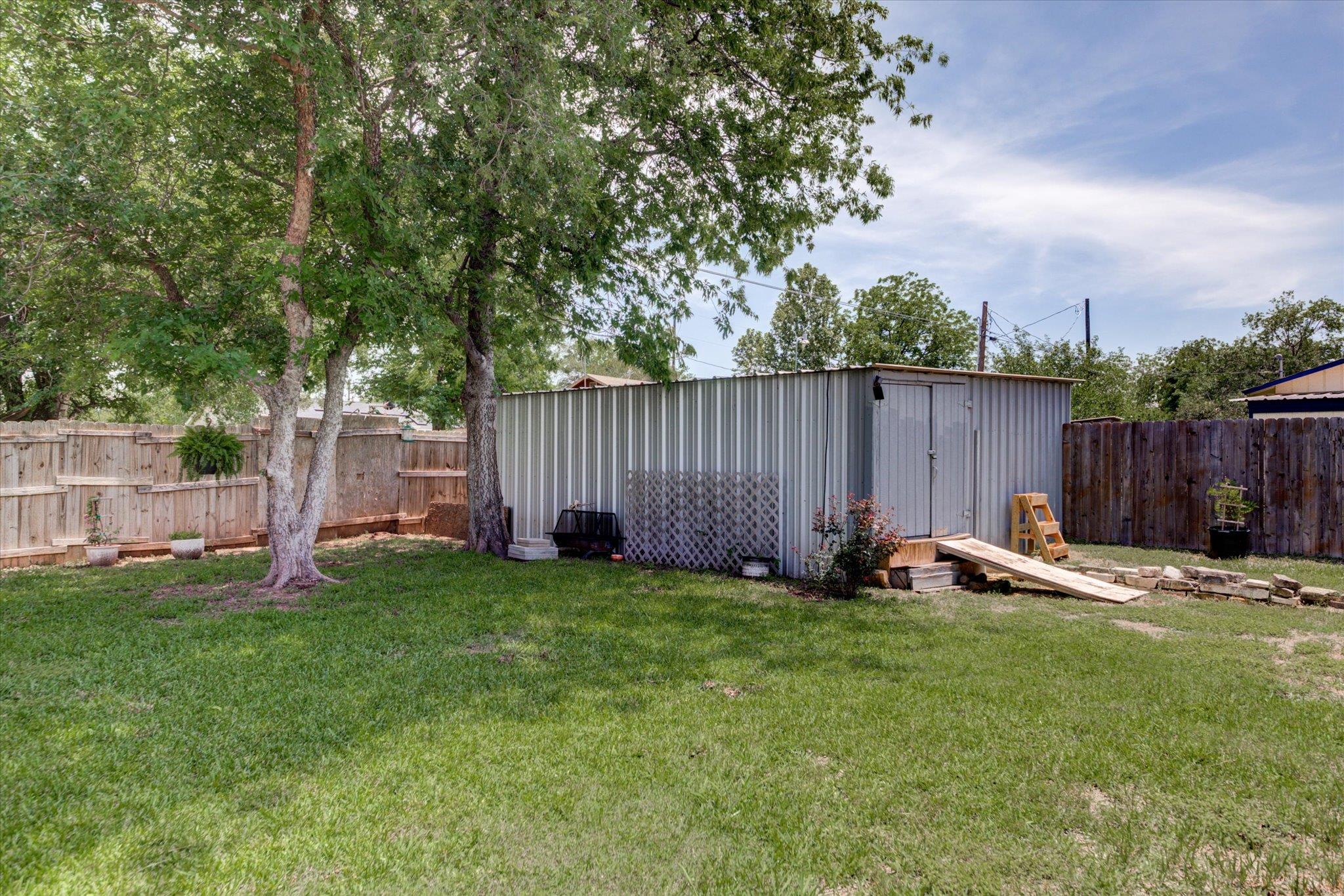 855 Aspen Lane Cottonwood Shores TX 78657